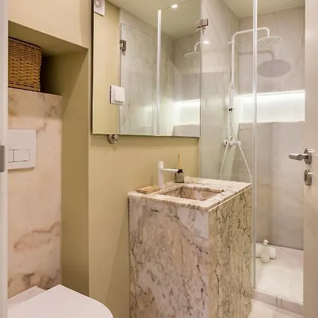 Joivy Flats Next To Rossio Square And Main Attractions * Lisboa