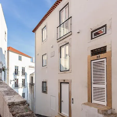 Joivy Flats Next To Rossio Square And Main Attractions *