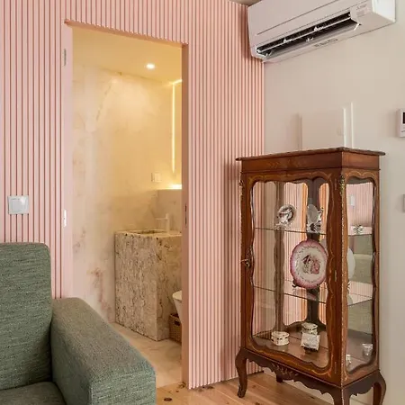 Joivy Flats Next To Rossio Square And Main Attractions * Lisboa