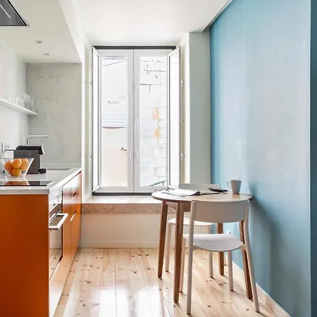 Joivy Flats Next To Rossio Square And Main Attractions *