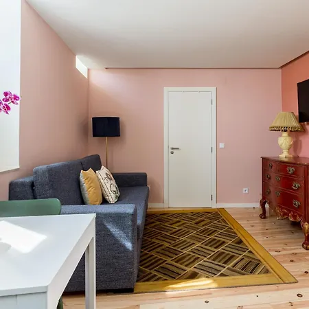 Joivy Flats Next To Rossio Square And Main Attractions