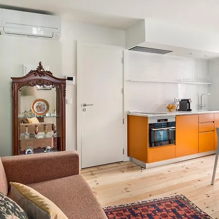Joivy Flats Next To Rossio Square And Main Attractions