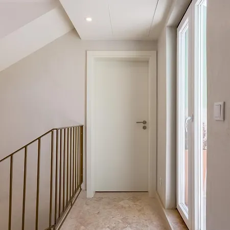 Joivy Flats Next To Rossio Square And Main Attractions Lisbon